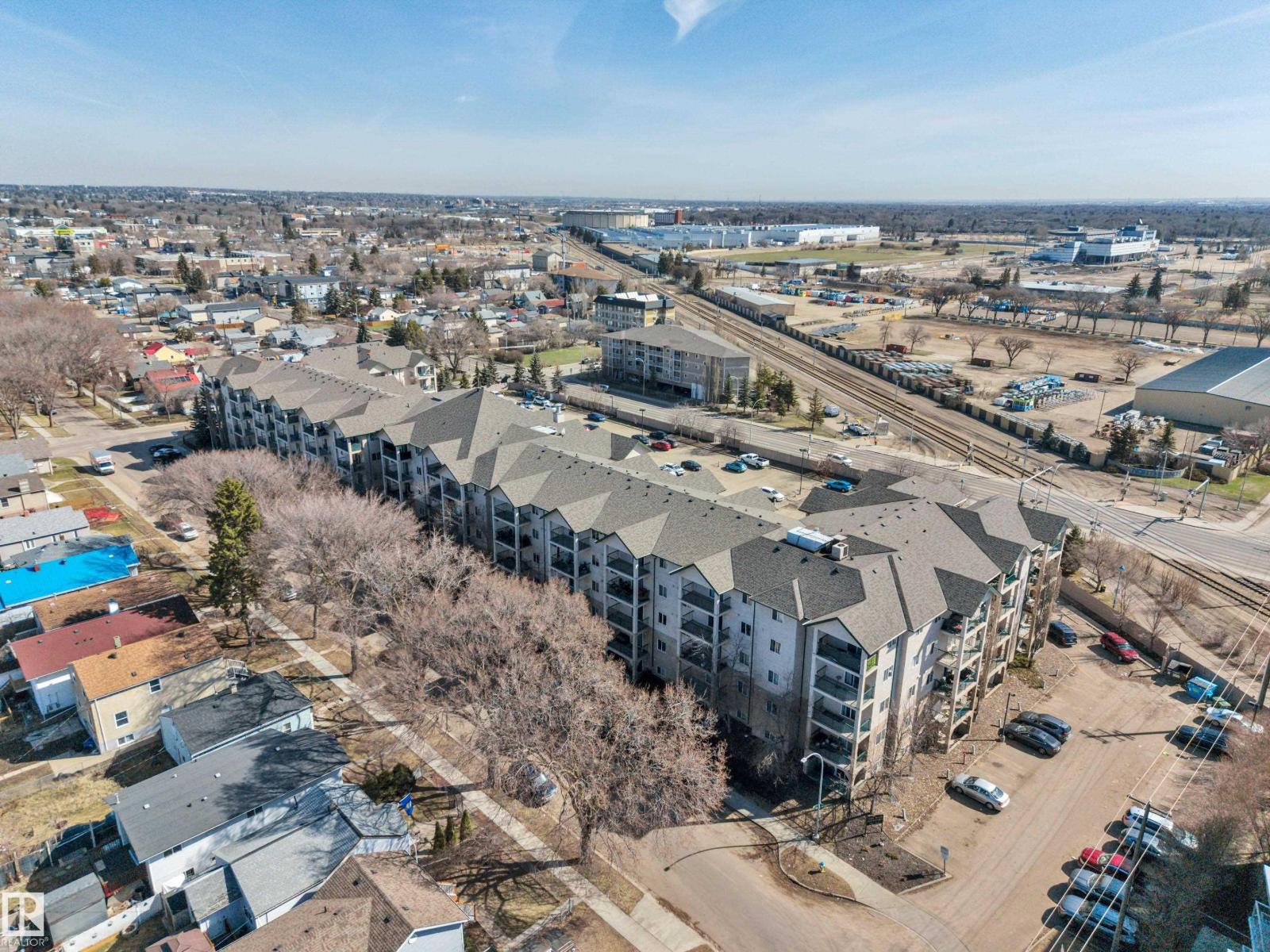 #326 11325 83 ST NW - 31