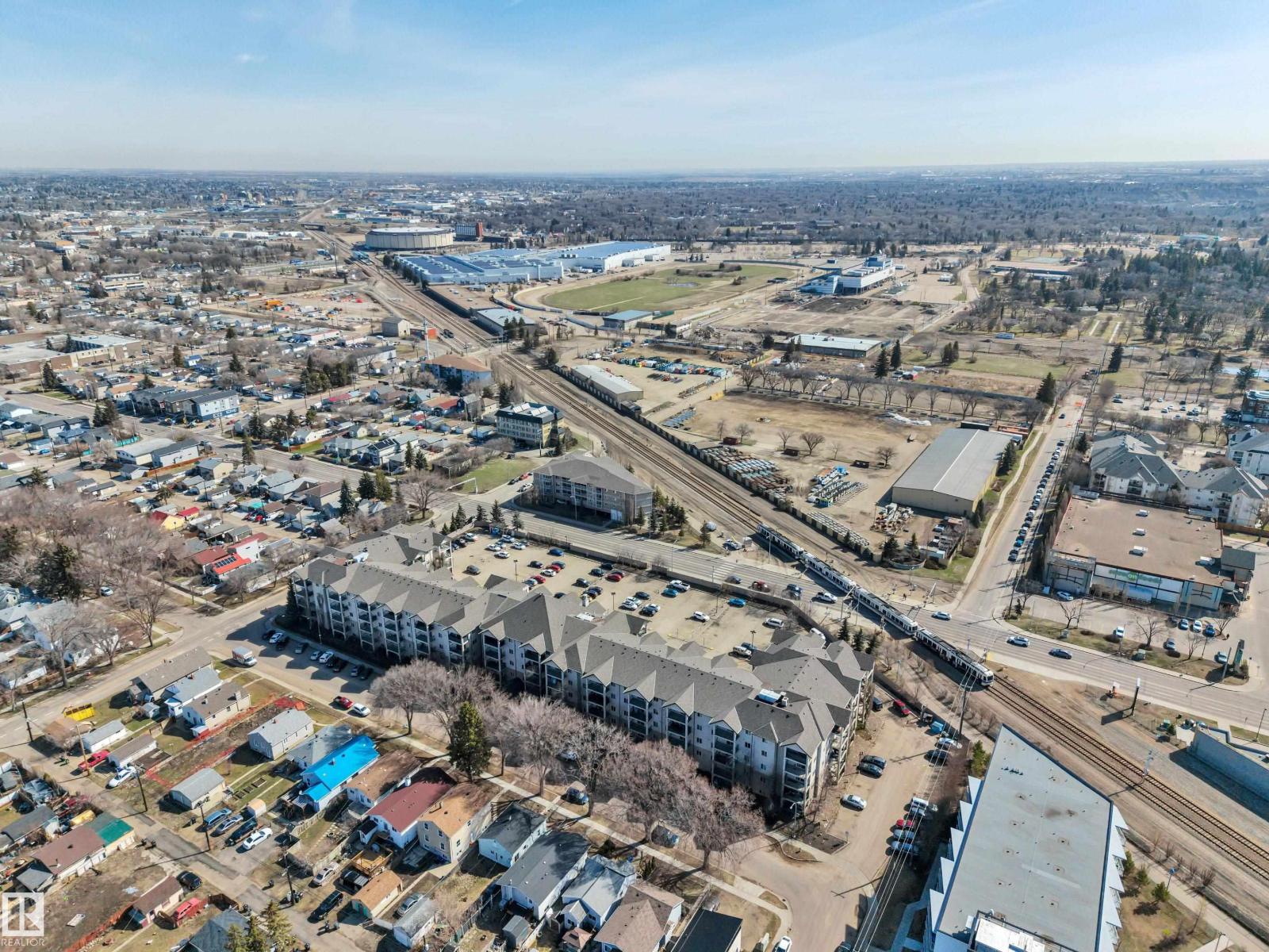 #326 11325 83 ST NW - 43