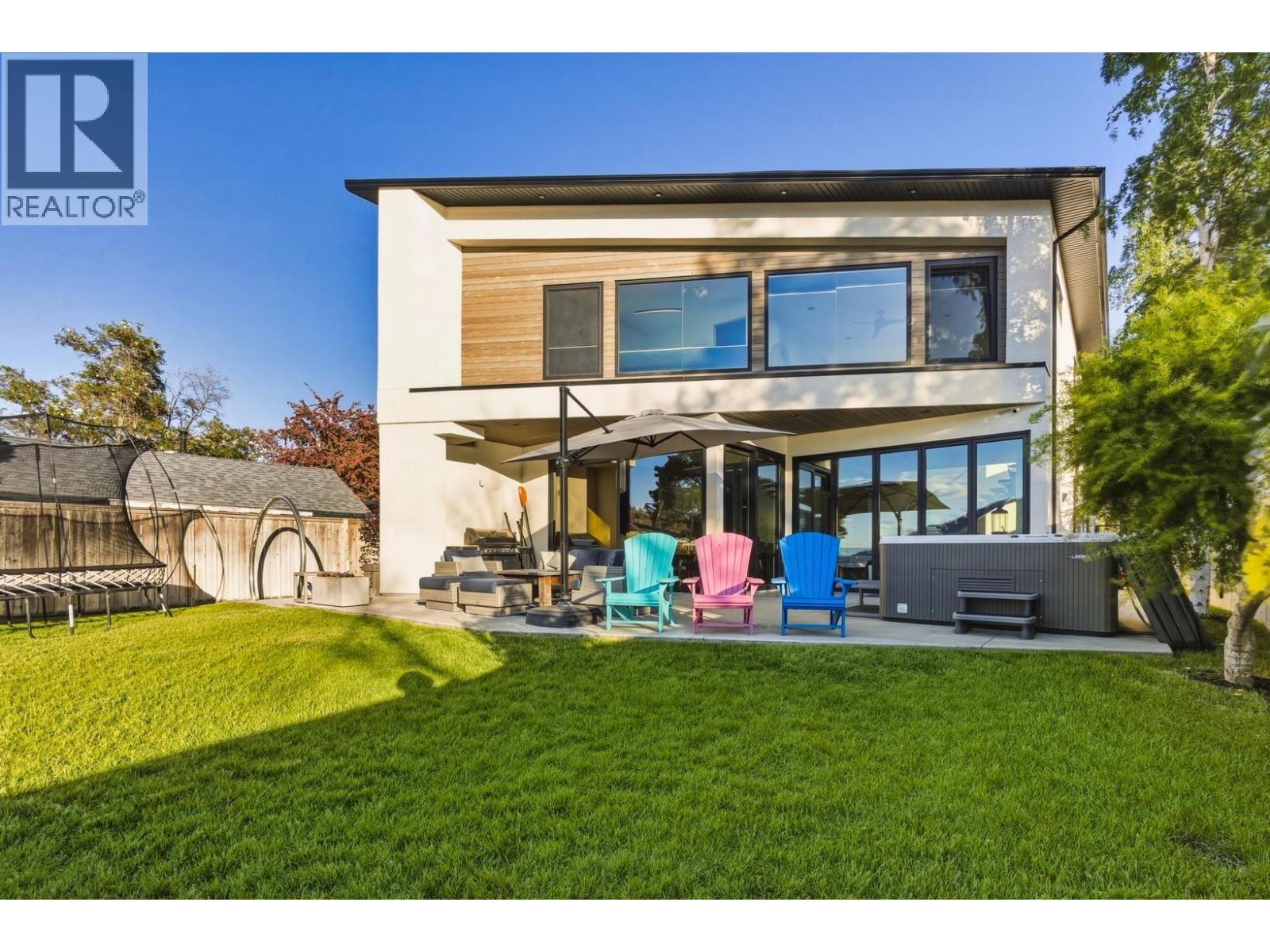 824 Manhattan Drive, Kelowna
