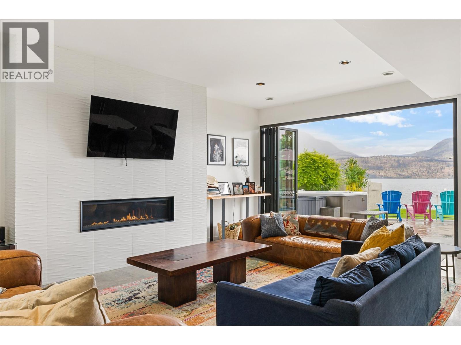 824 Manhattan Drive, Kelowna