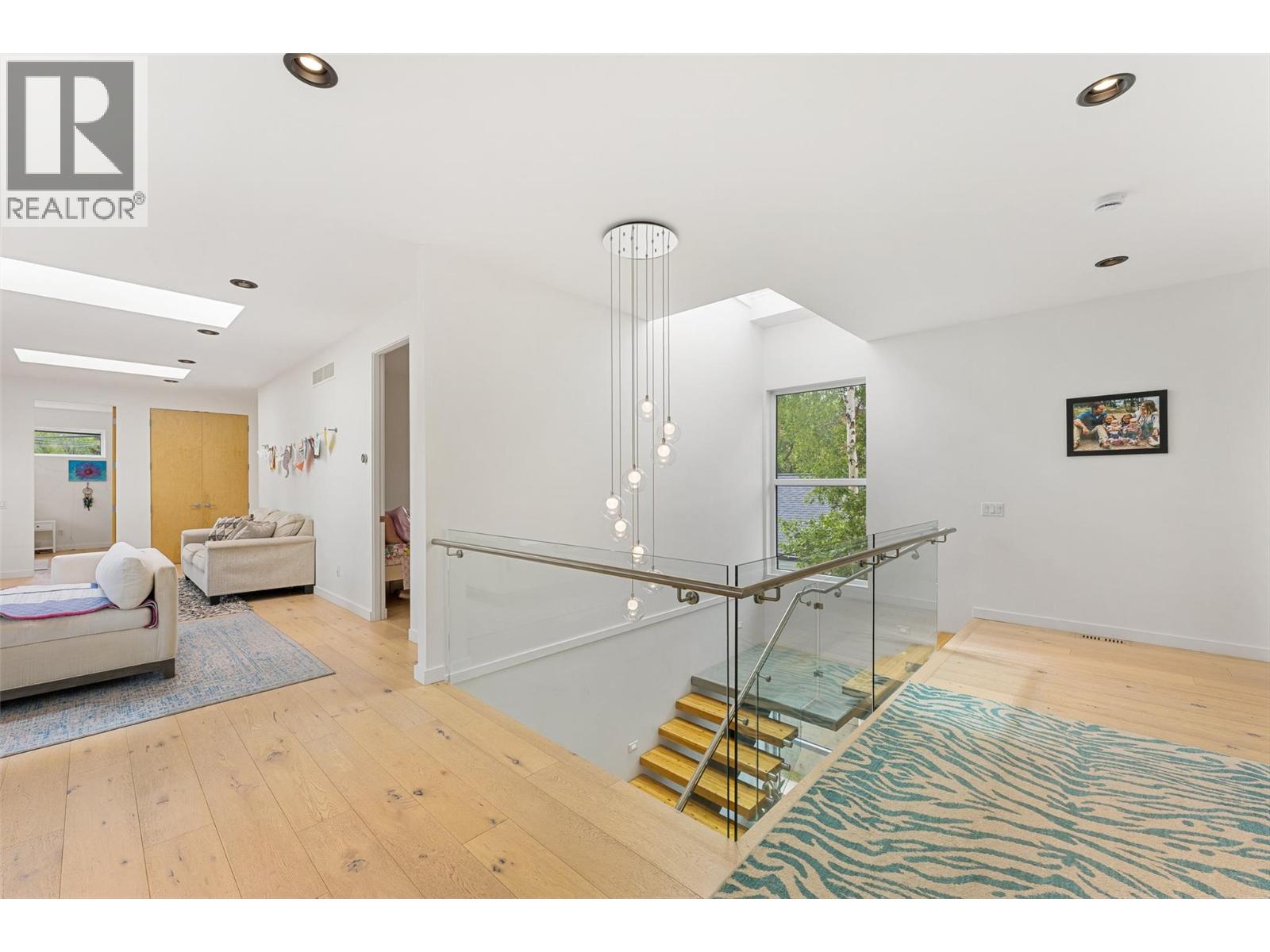 824 Manhattan Drive, Kelowna