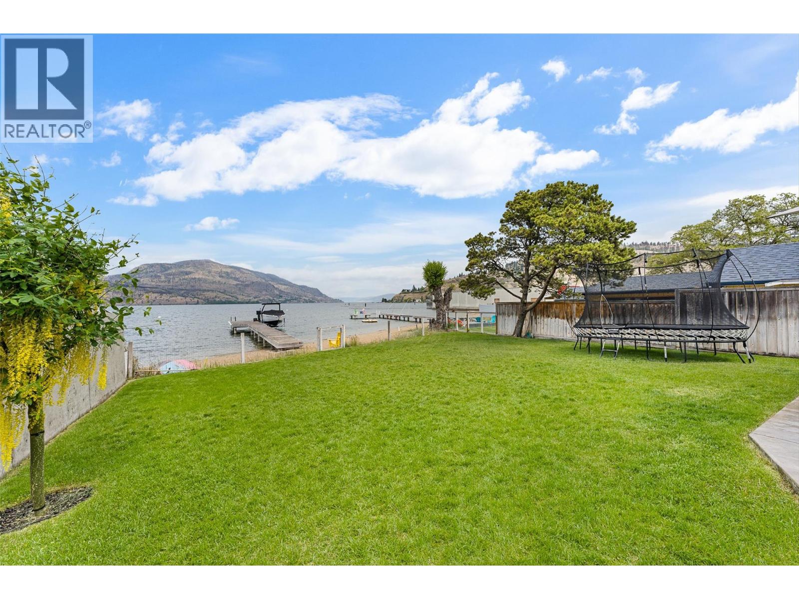 824 Manhattan Drive, Kelowna