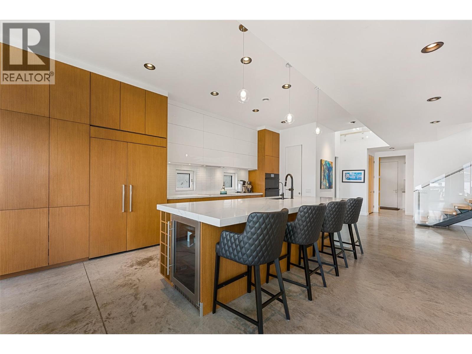 824 Manhattan Drive, Kelowna