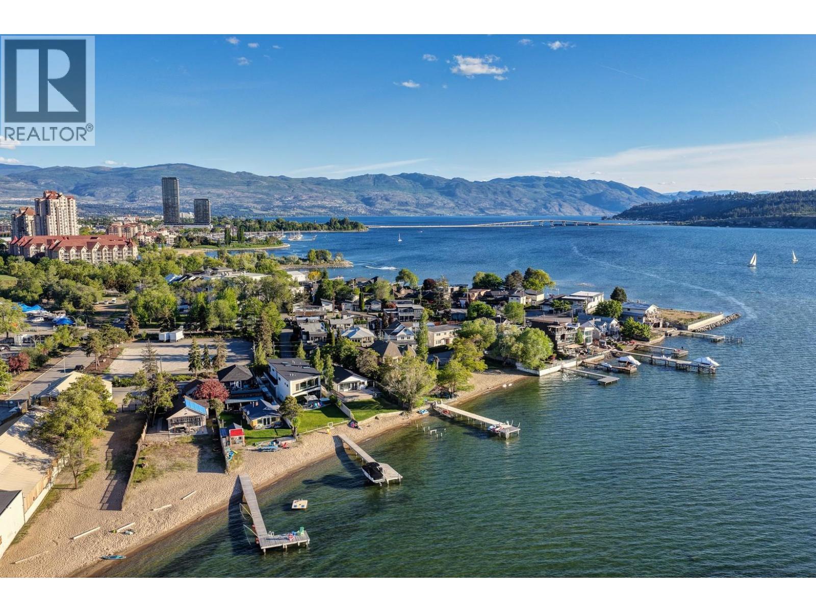 824 Manhattan Drive, Kelowna