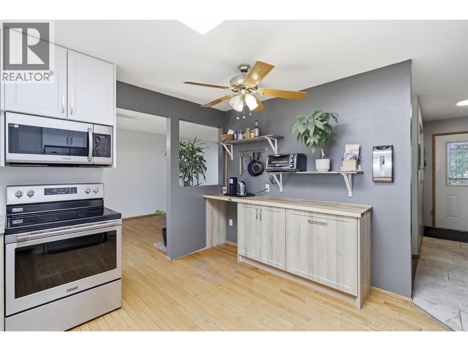 691 RICHMOND Avenue - 27