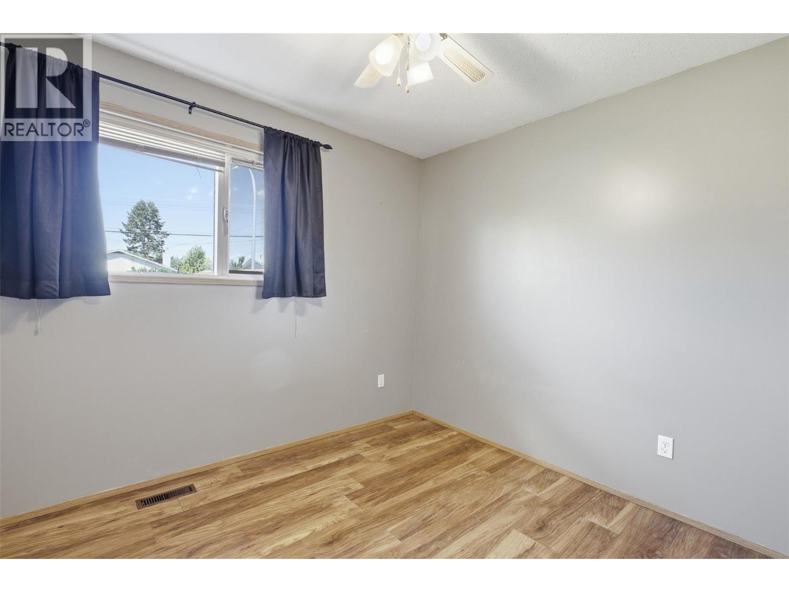 691 RICHMOND Avenue - 37