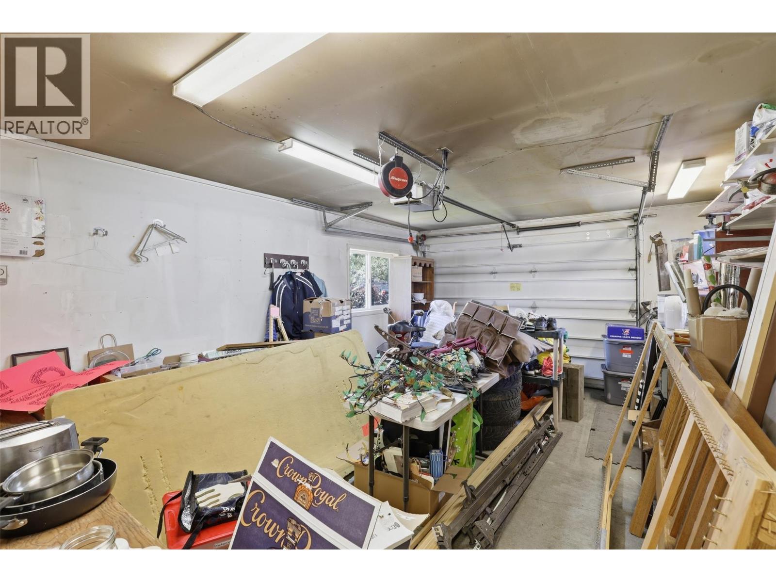 691 RICHMOND Avenue - 52