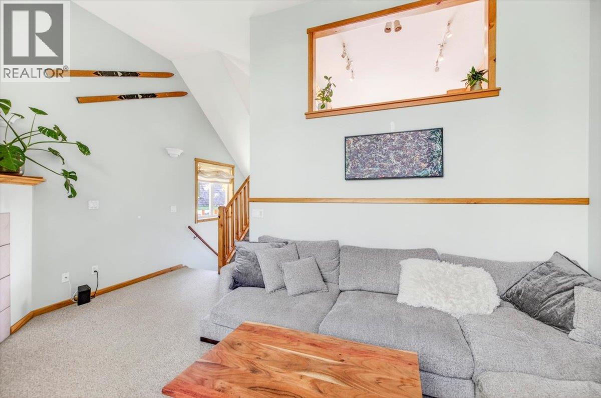 6 Creek Place Unit# A, Fernie