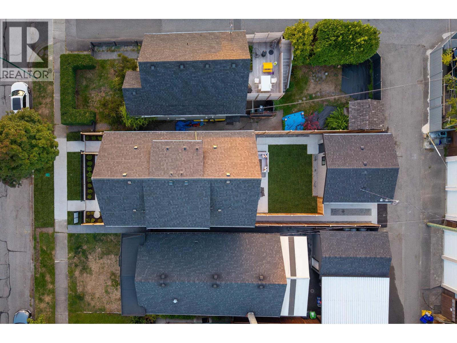 1 2435 NAPIER STREET, Vancouver