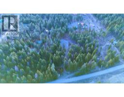 55 Beacon Road, Beaverdell, BC V0H1A0 Photo 8