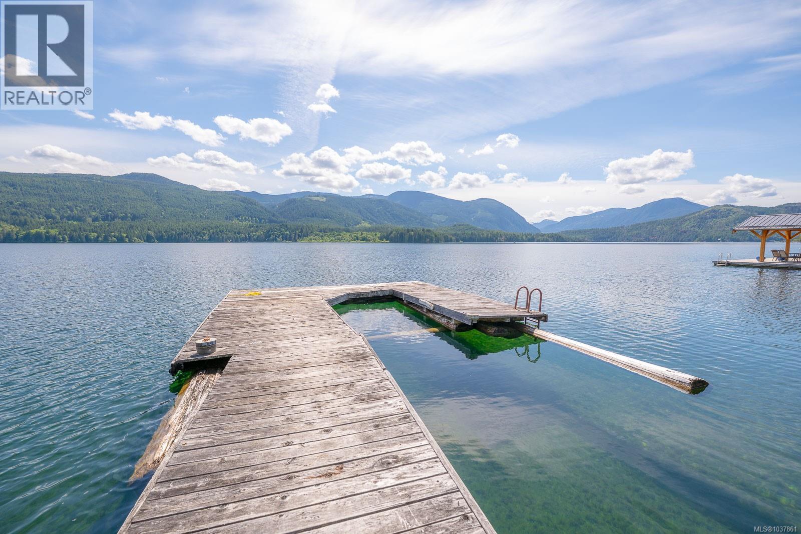 9242 Stirling Arm Dr, Port Alberni