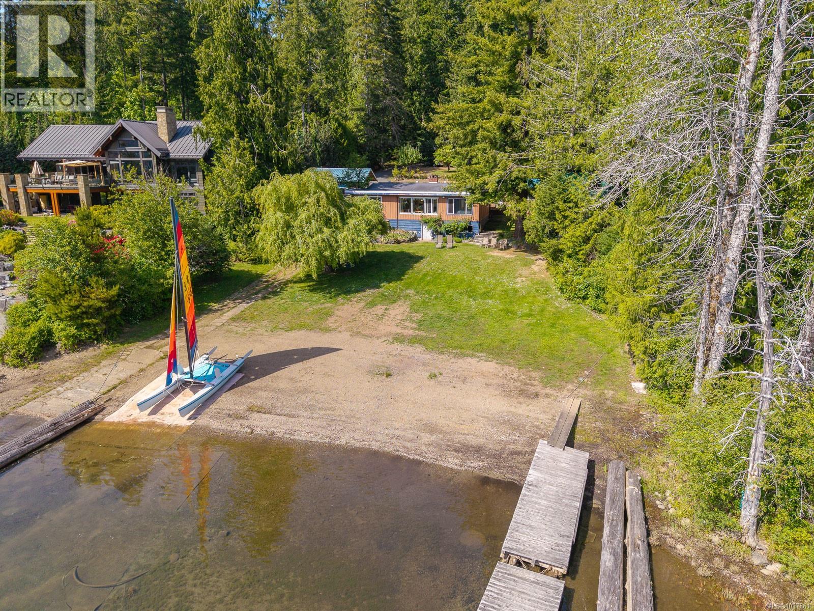 9242 Stirling Arm Dr, Port Alberni