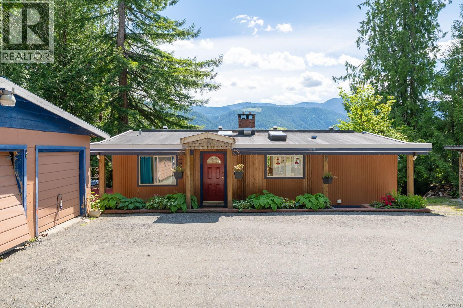 9242 Stirling Arm Dr, Port Alberni