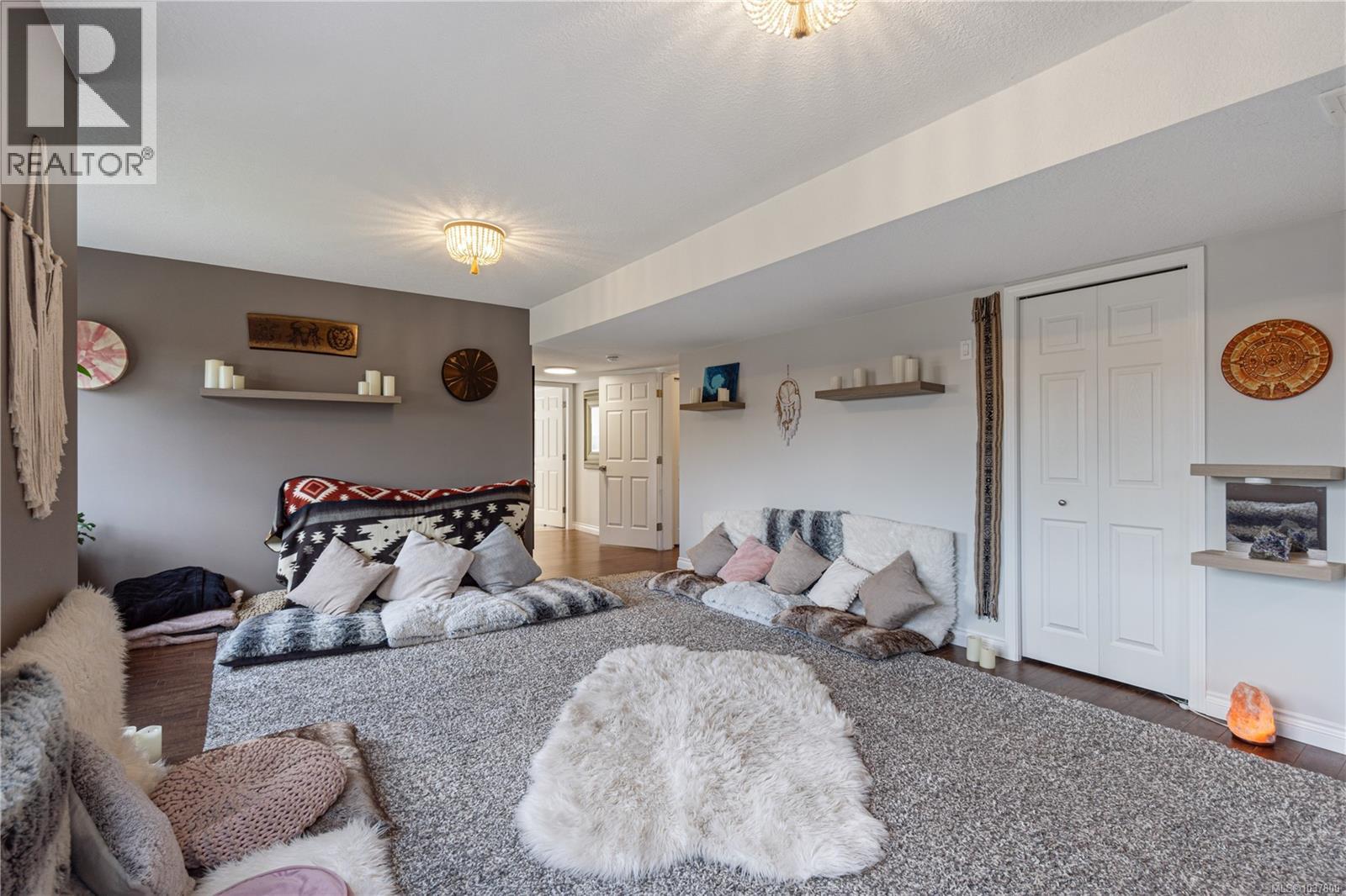 967 Sanika Close - 39