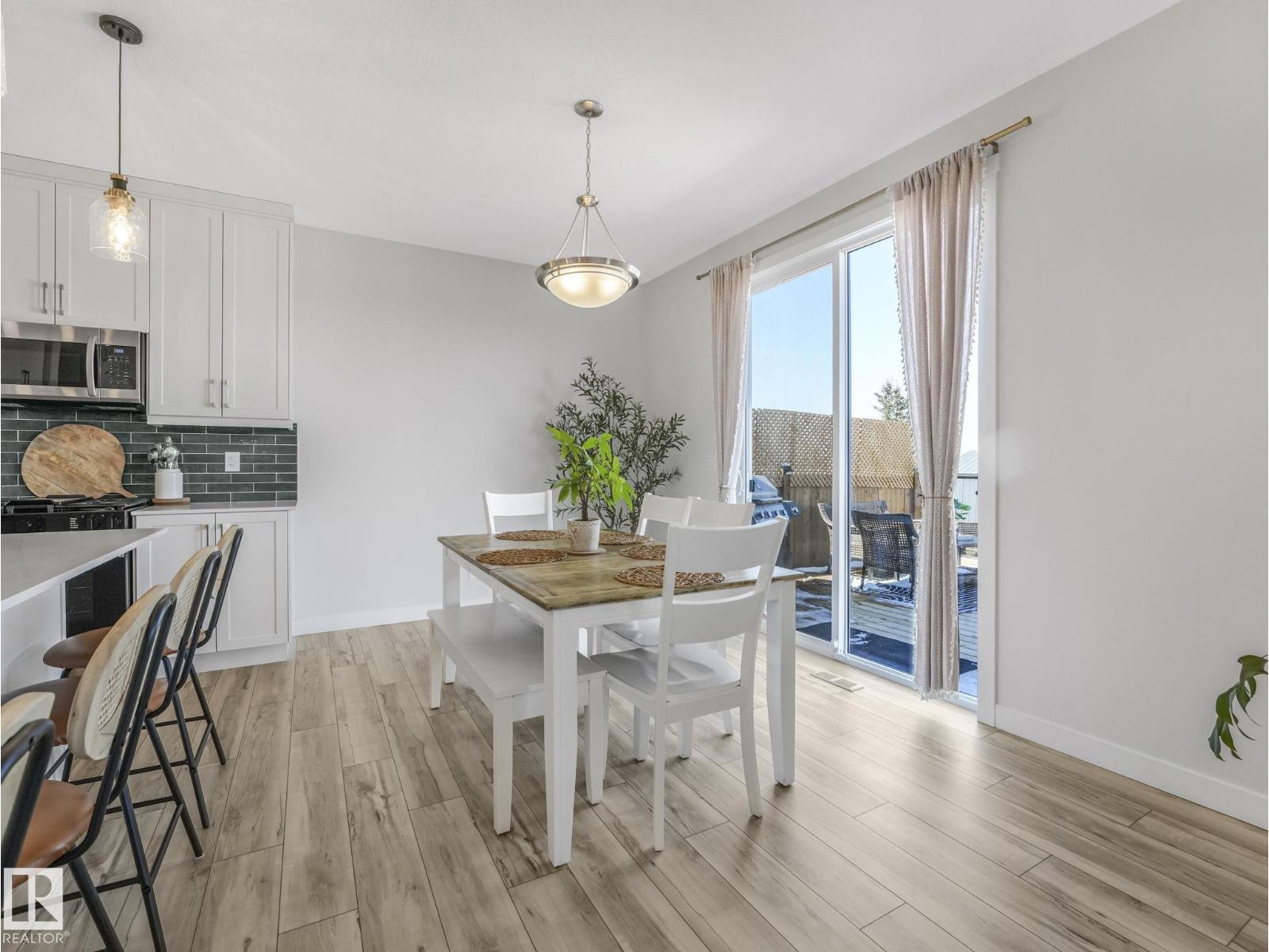 1082 STONESIDE RD - 22