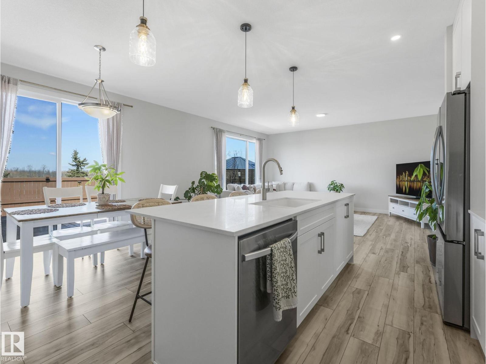 1082 STONESIDE RD - 27