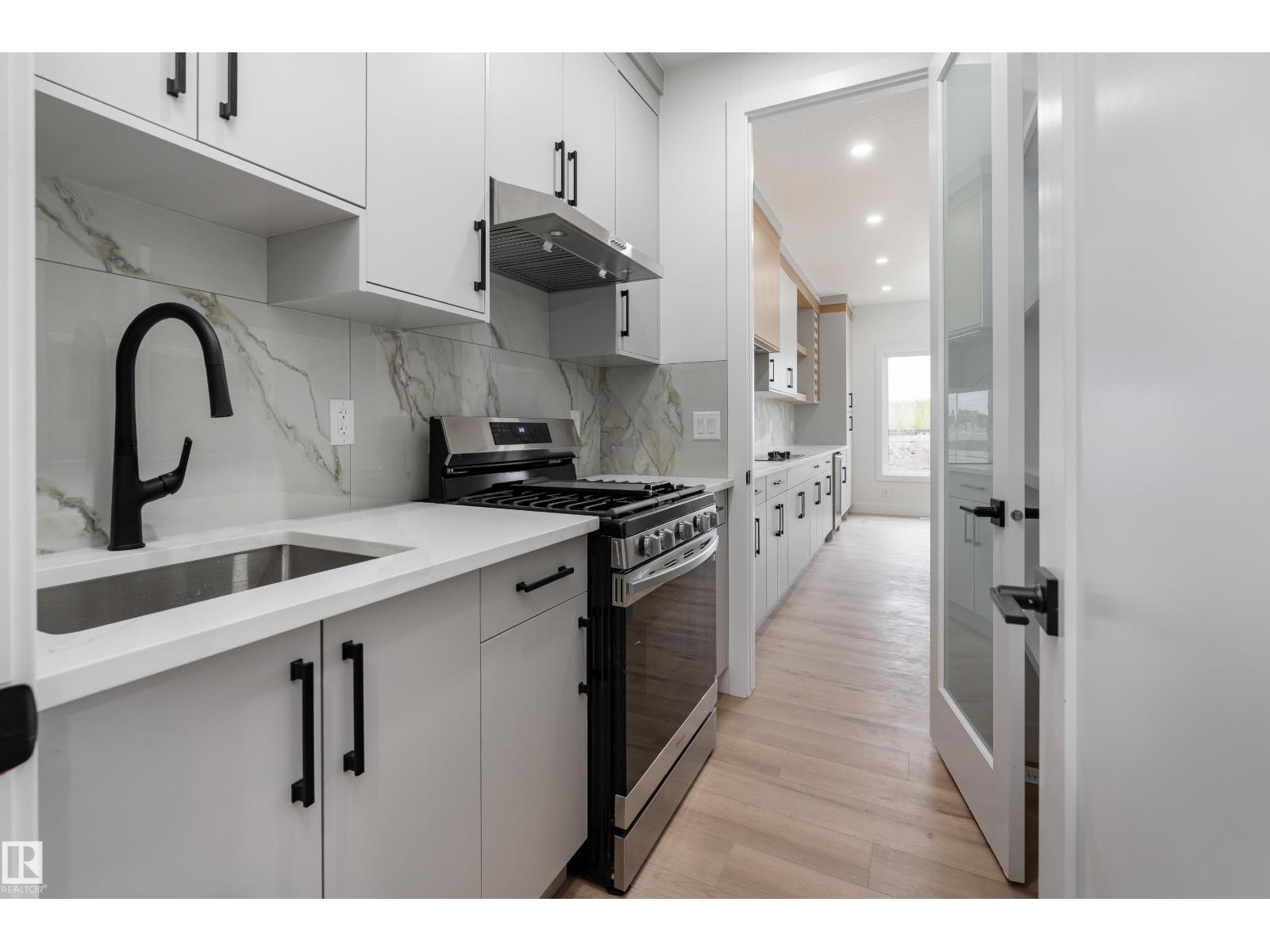 2408 63 AV NE - 10