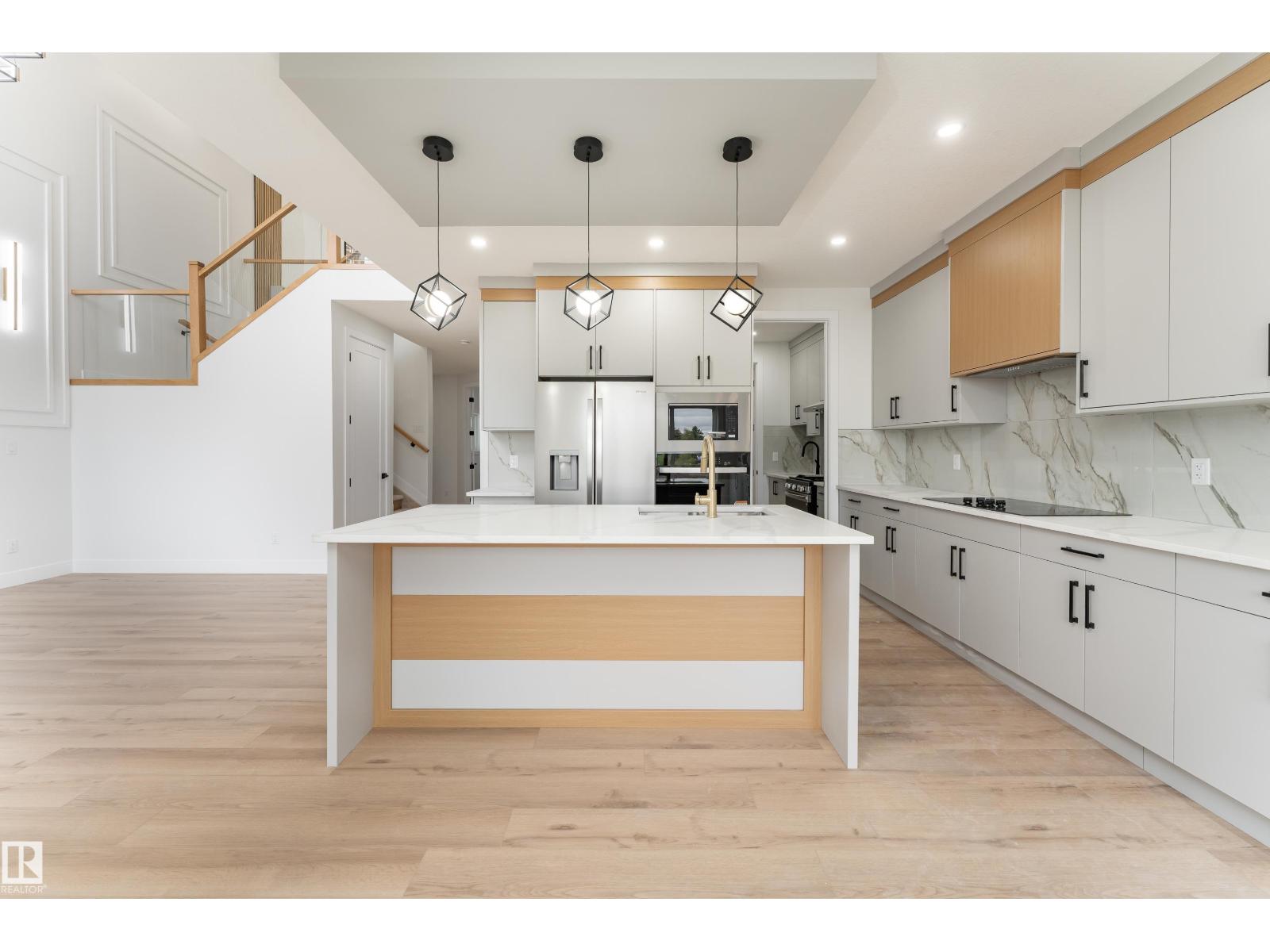 2408 63 AV NE - 15