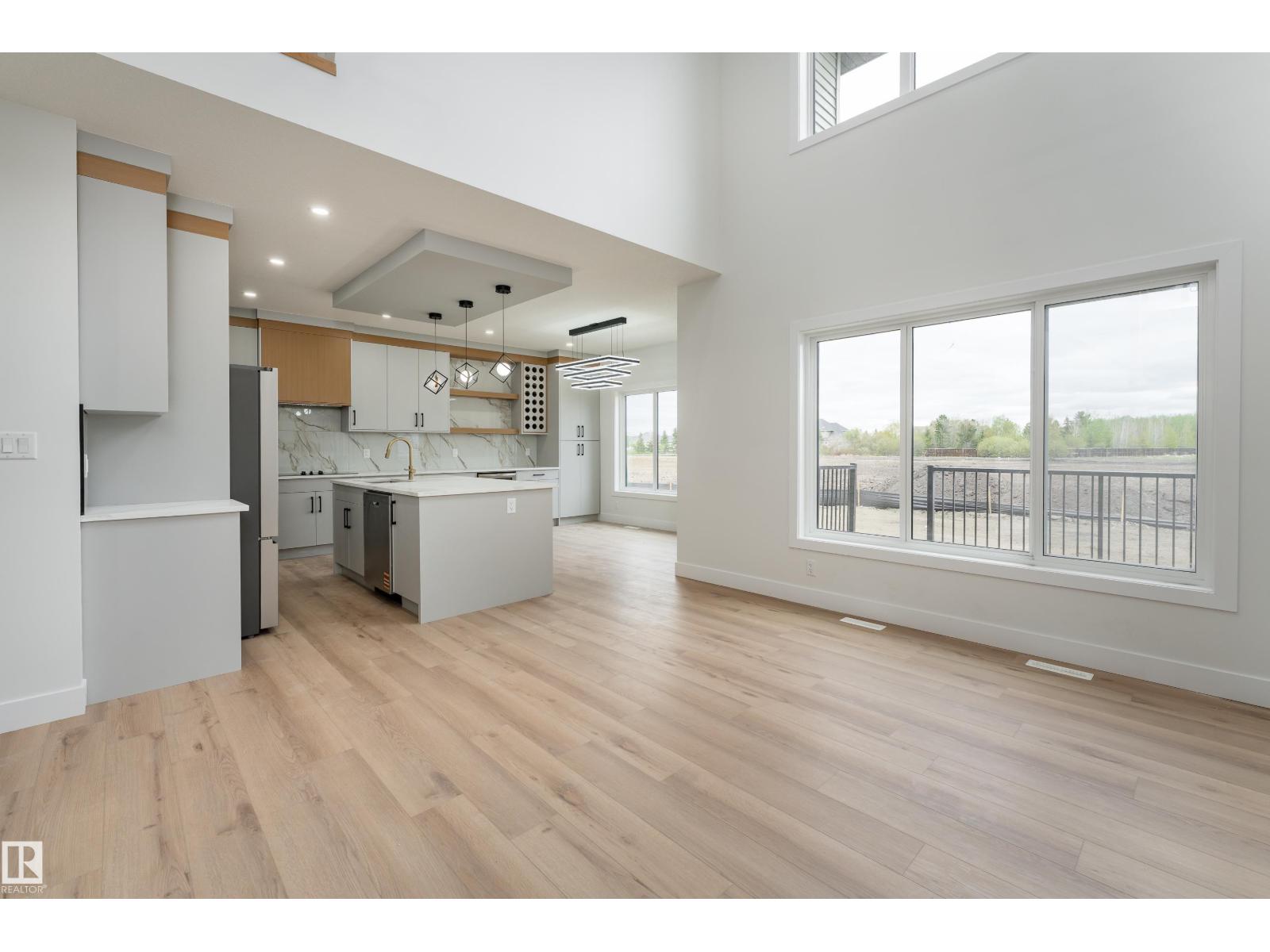 2408 63 AV NE - 19