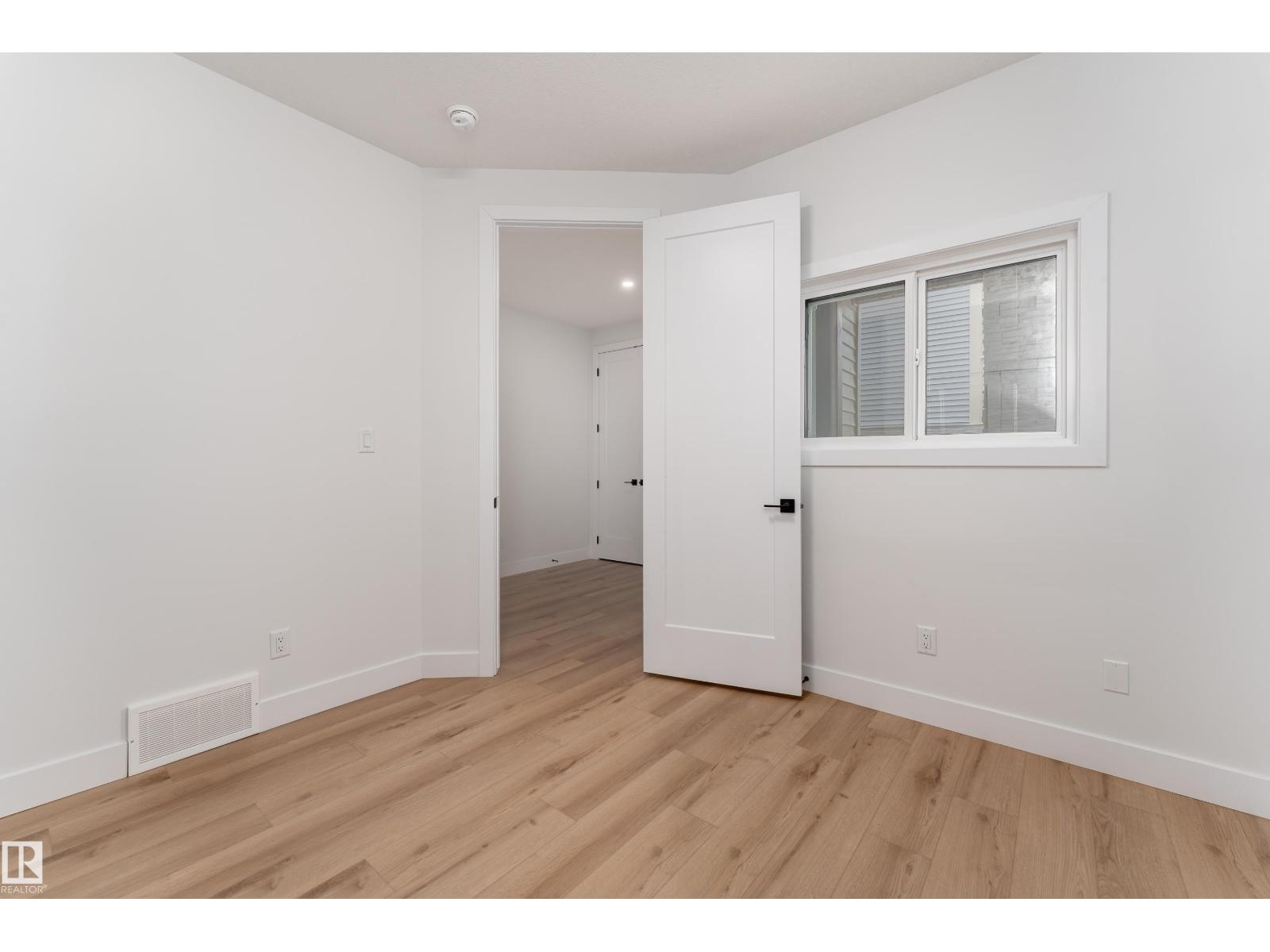 2408 63 AV NE - 7