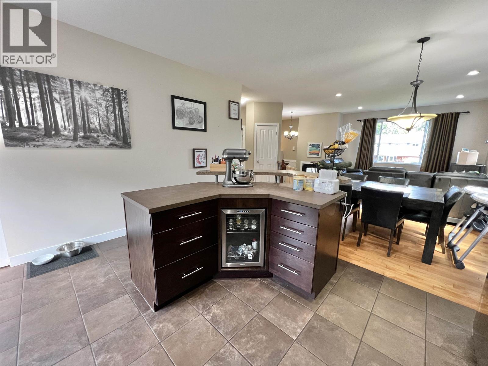 831 FUNN STREET - 12