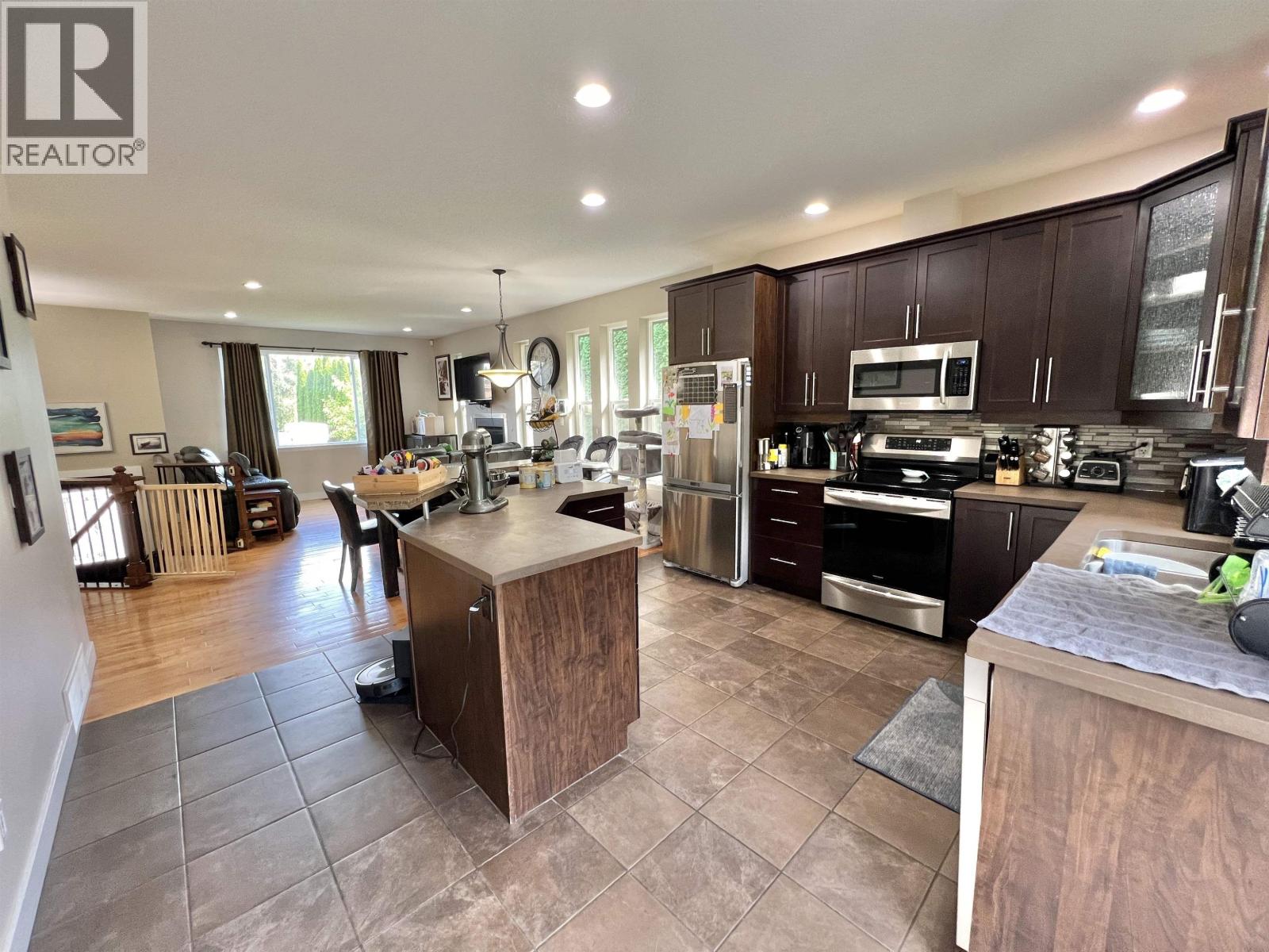 831 FUNN STREET - 13