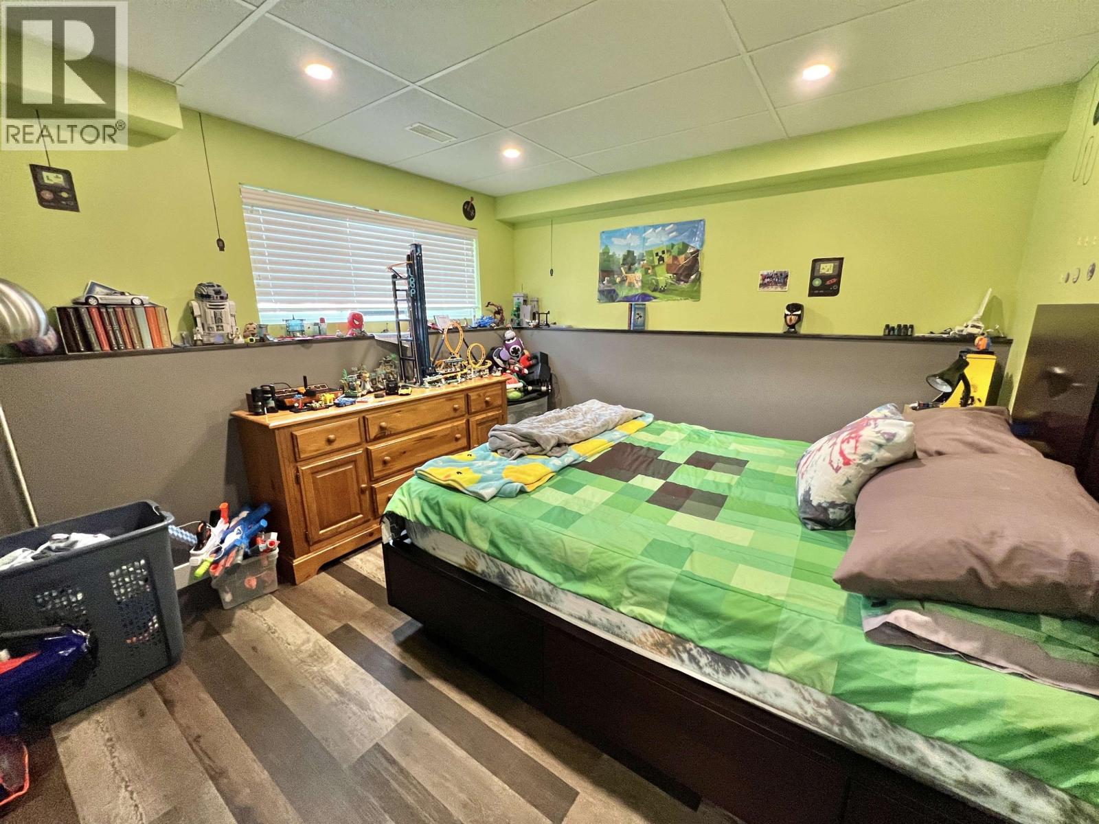 831 FUNN STREET - 34