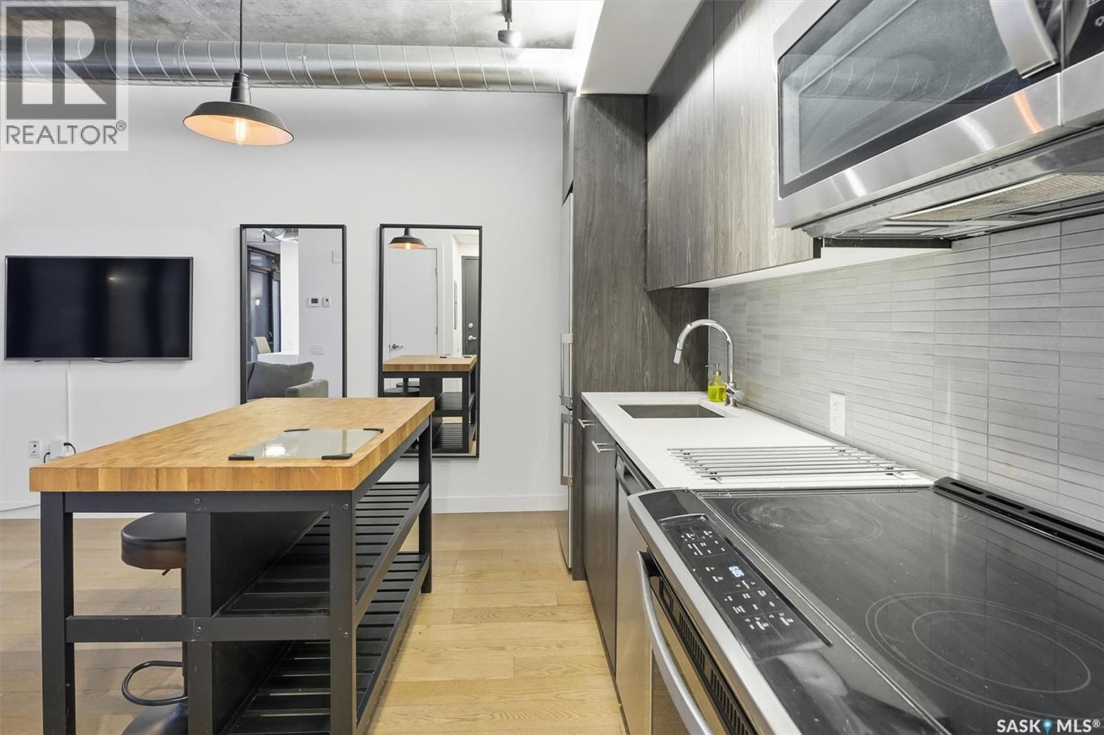 #504 490 2nd AVENUE S - 11