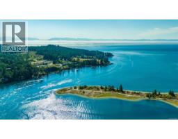 7070 Fisher Rd, Sooke, BC V9Z1A8 Photo 6