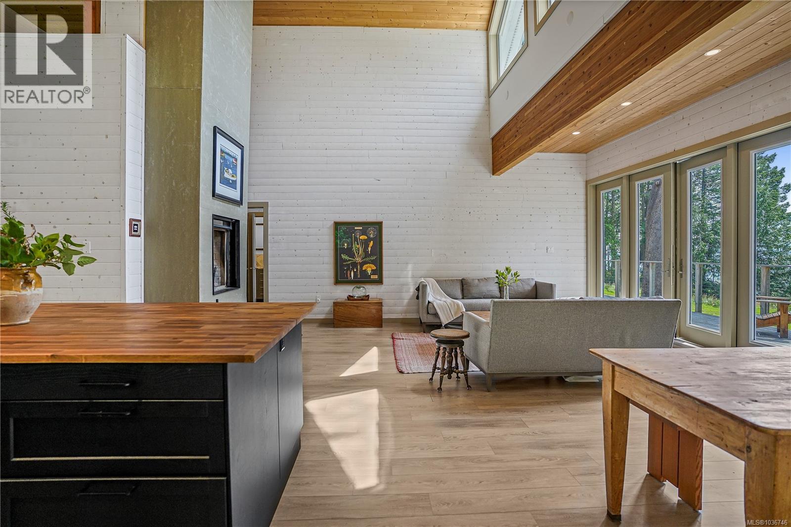  105 Mapleleaf Lane, Sidney Island