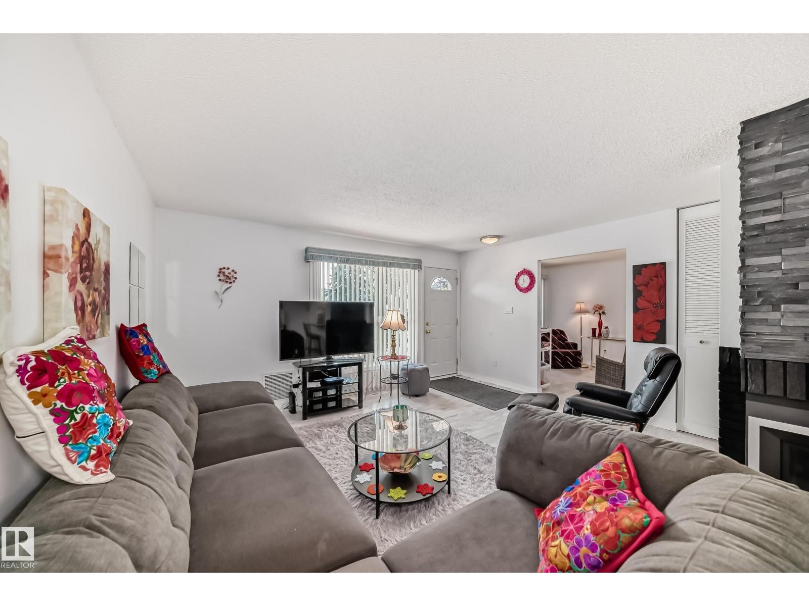 106 SURREY GARDENS GD NW - 10