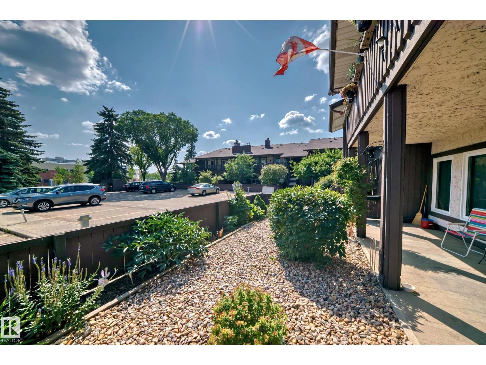 106 SURREY GARDENS GD NW - 38