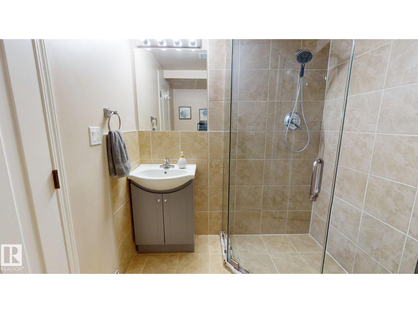 9616 169 ST NW - 22