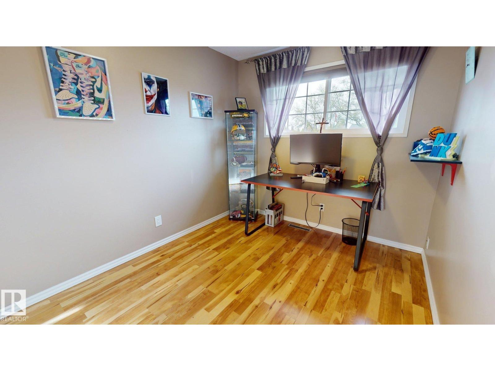 9616 169 ST NW - 13