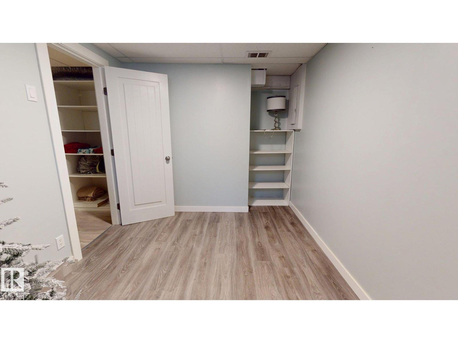 9616 169 ST NW - 21