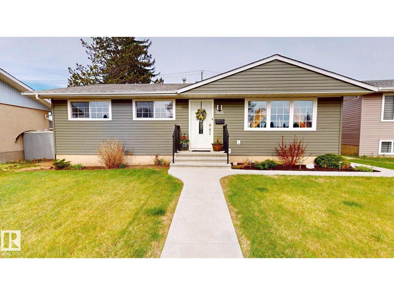 9616 169 ST NW - 31