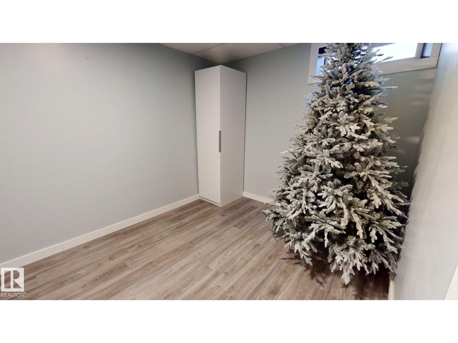 9616 169 ST NW - 20