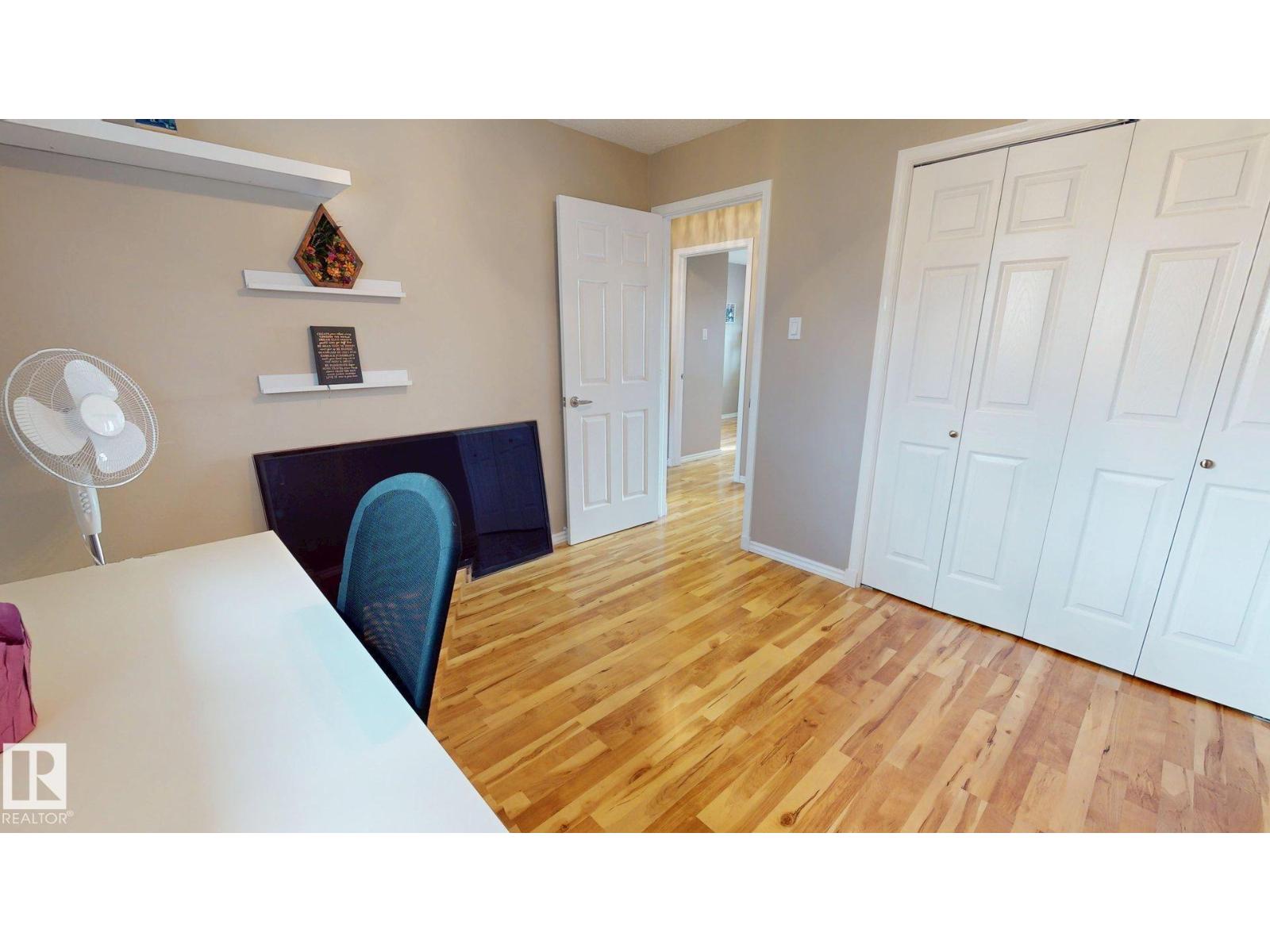 9616 169 ST NW - 12
