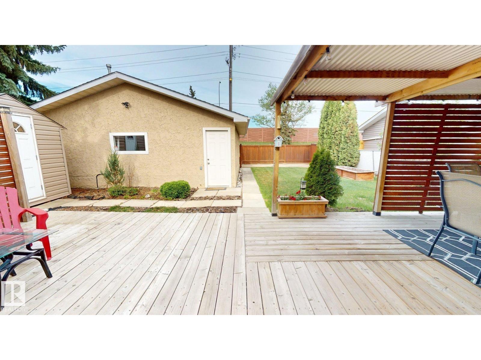 9616 169 ST NW - 24