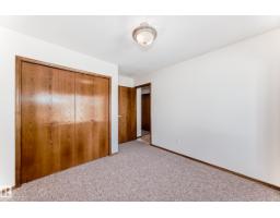 4815 32 Av Nw, Edmonton, AB T6L4Y7 Photo 16