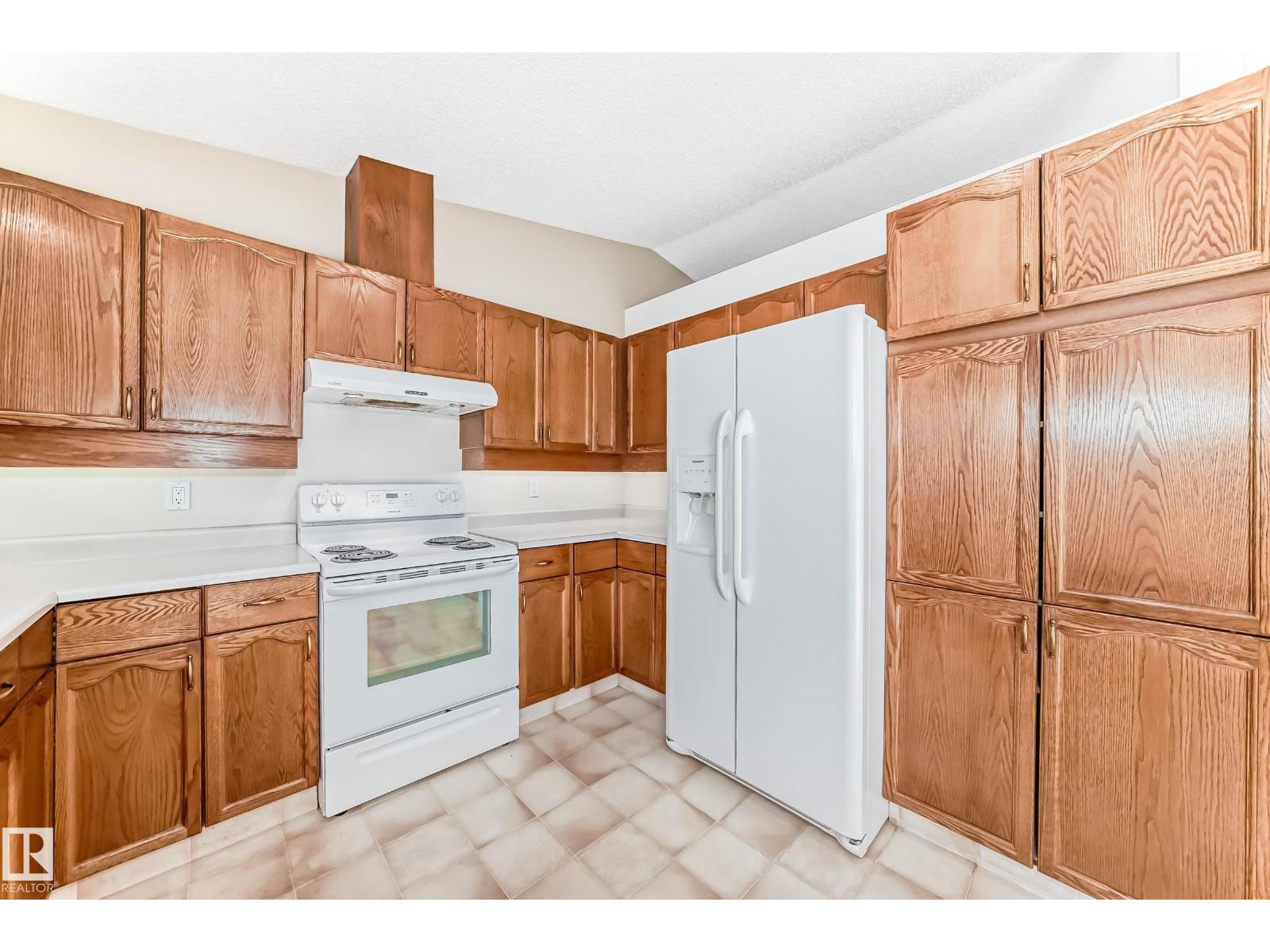 4815 32 AV NW - 9