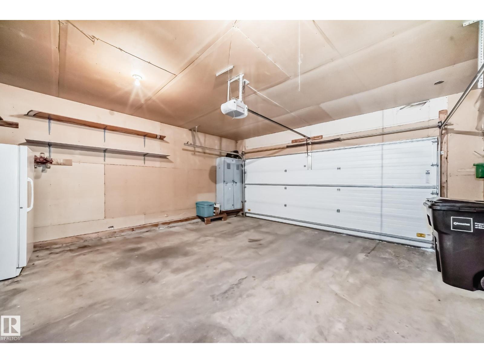 4815 32 AV NW - 33