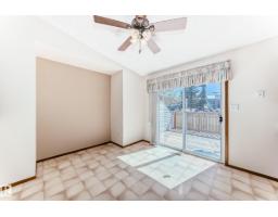 4815 32 Av Nw, Edmonton, AB T6L4Y7 Photo 10