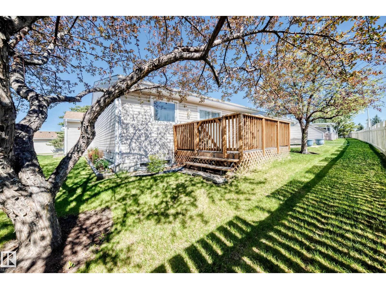 4815 32 AV NW - 37