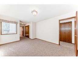 4815 32 Av Nw, Edmonton, AB T6L4Y7 Photo 17