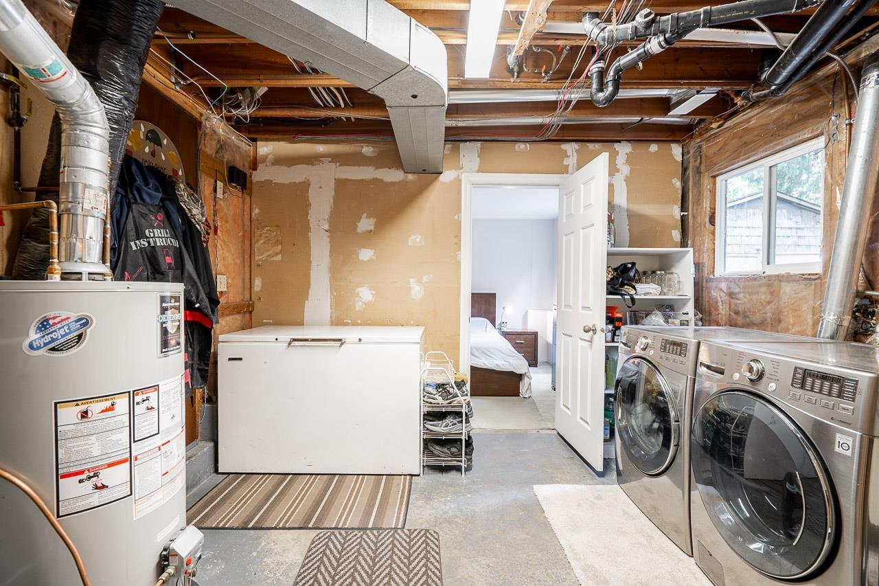 5833 ANGUS PLACE, Surrey