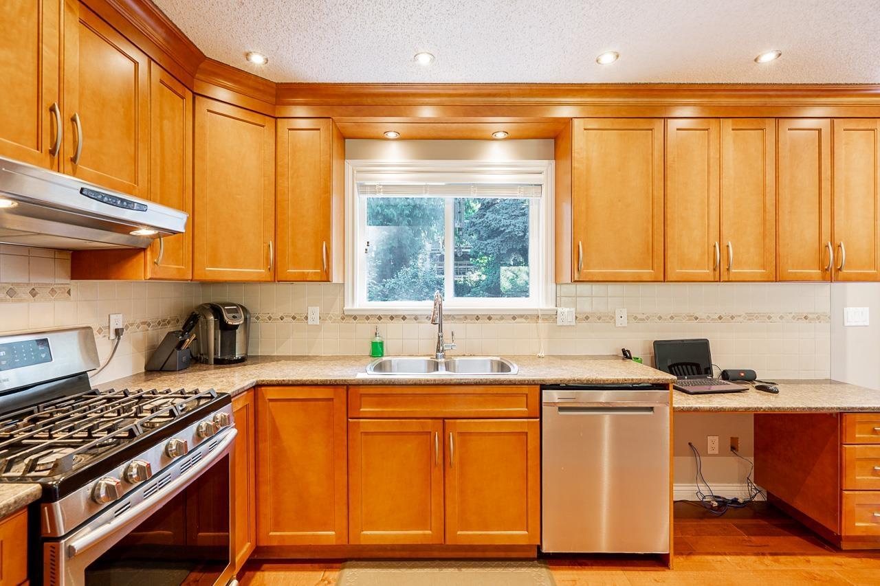 5833 ANGUS PLACE, Surrey