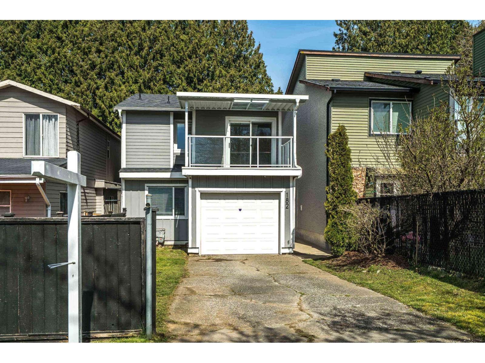 182 SPRINGFIELD DRIVE, Langley