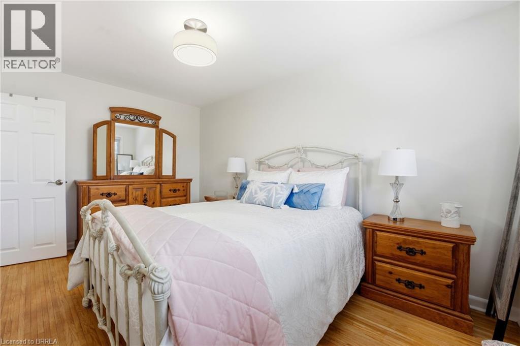 168 MONTCLAIR Crescent - 14