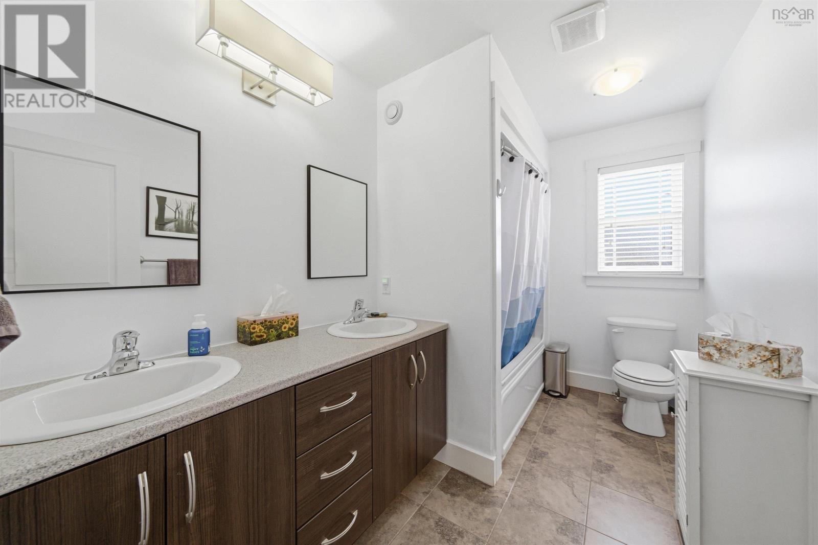 122 Gallery Crescent - 27
